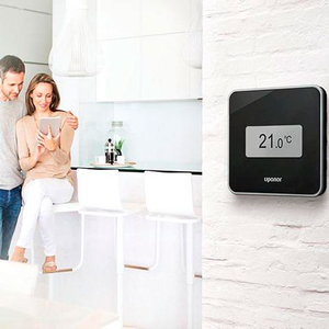 Проводной термостат Uponor Smatrix Base T-149 Style Black с датчиком D+RH (1087814)