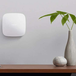 Ajax Hub 2 Plus White Розумна централь | біла (25450.40.WH1)