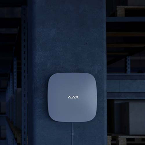 Ajax Hub 2 Plus Black Умная централь | черная (25449.40.BL1)